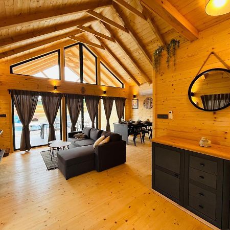 Holiday House Adamo Selno Luaran gambar
