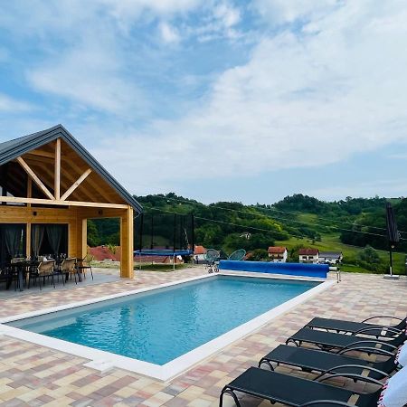 Holiday House Adamo Selno Luaran gambar