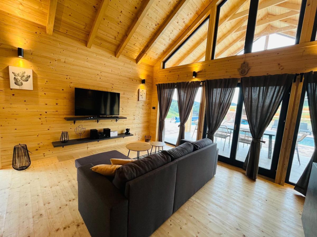 Holiday House Adamo Selno Luaran gambar