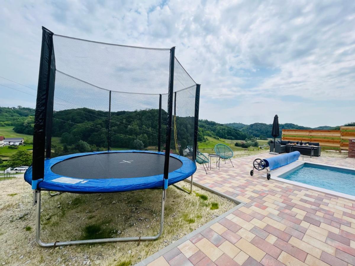 Holiday House Adamo Selno Luaran gambar